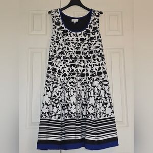 Signature by Robbie Lee Women's dress, Black and White floral pattern, Size 1X